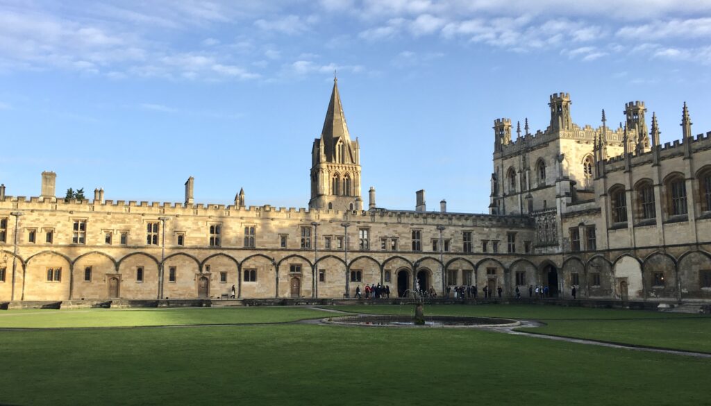 University of Oxford (オックスフォード大学)