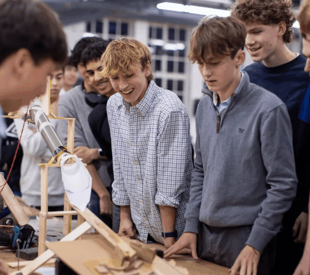 ウィンチェスターカレッジ課外活動の様子