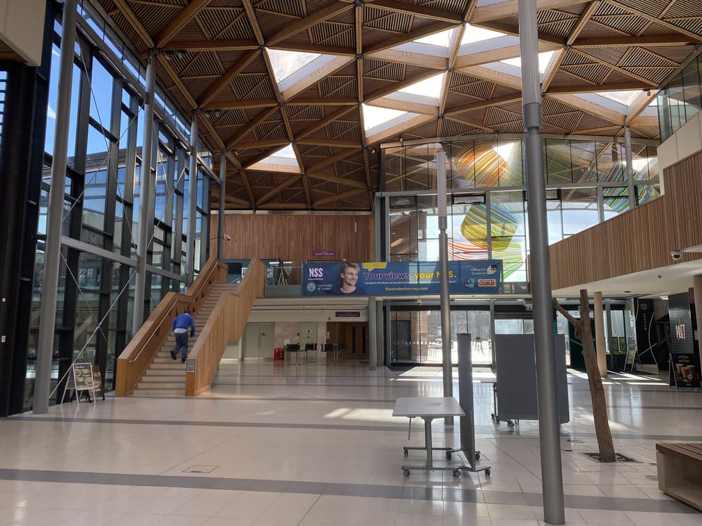 University of Exeter Forum(メインビルディング)